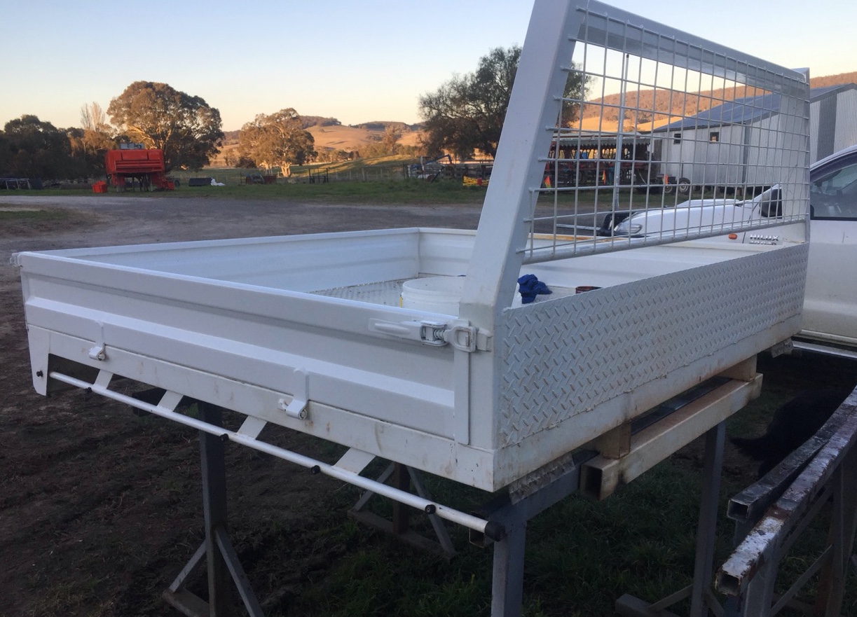 Steel tray to suit dual cab Mitsubishi Triton Vehicles